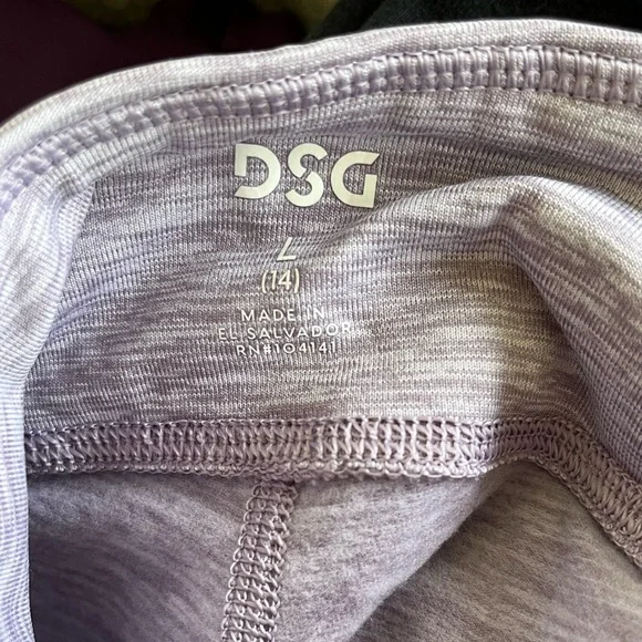 NWT DSG Compression tights  🖤 - Picture 7 of 7